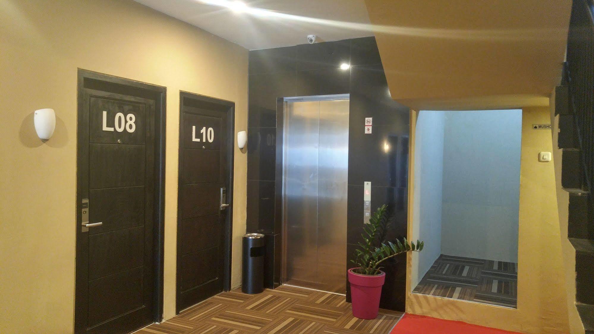 Hotel Quds Express Giacarta Esterno foto