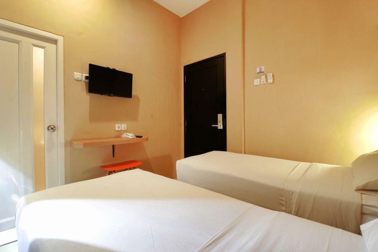 Hotel Quds Express Giacarta Esterno foto